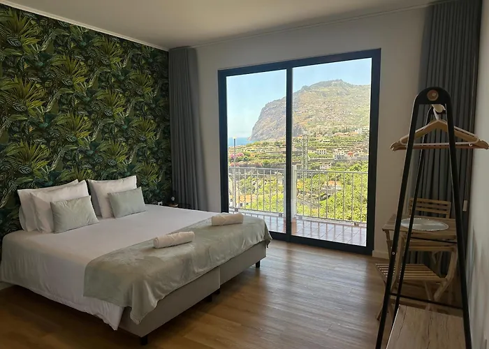 Oasis Suites - Funchal